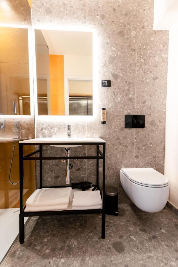 Hotel Lonca Skofja Loka ภายนอก รูปภาพ