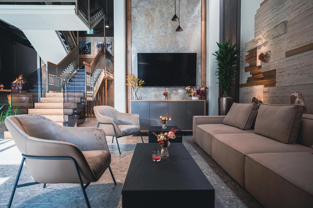 Hotel Lonca Skofja Loka ภายนอก รูปภาพ