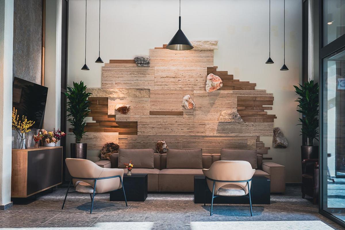 Hotel Lonca Skofja Loka ภายนอก รูปภาพ