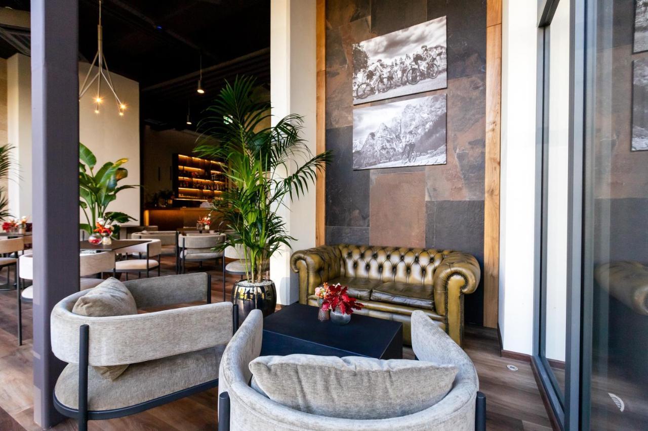 Hotel Lonca Skofja Loka ภายนอก รูปภาพ