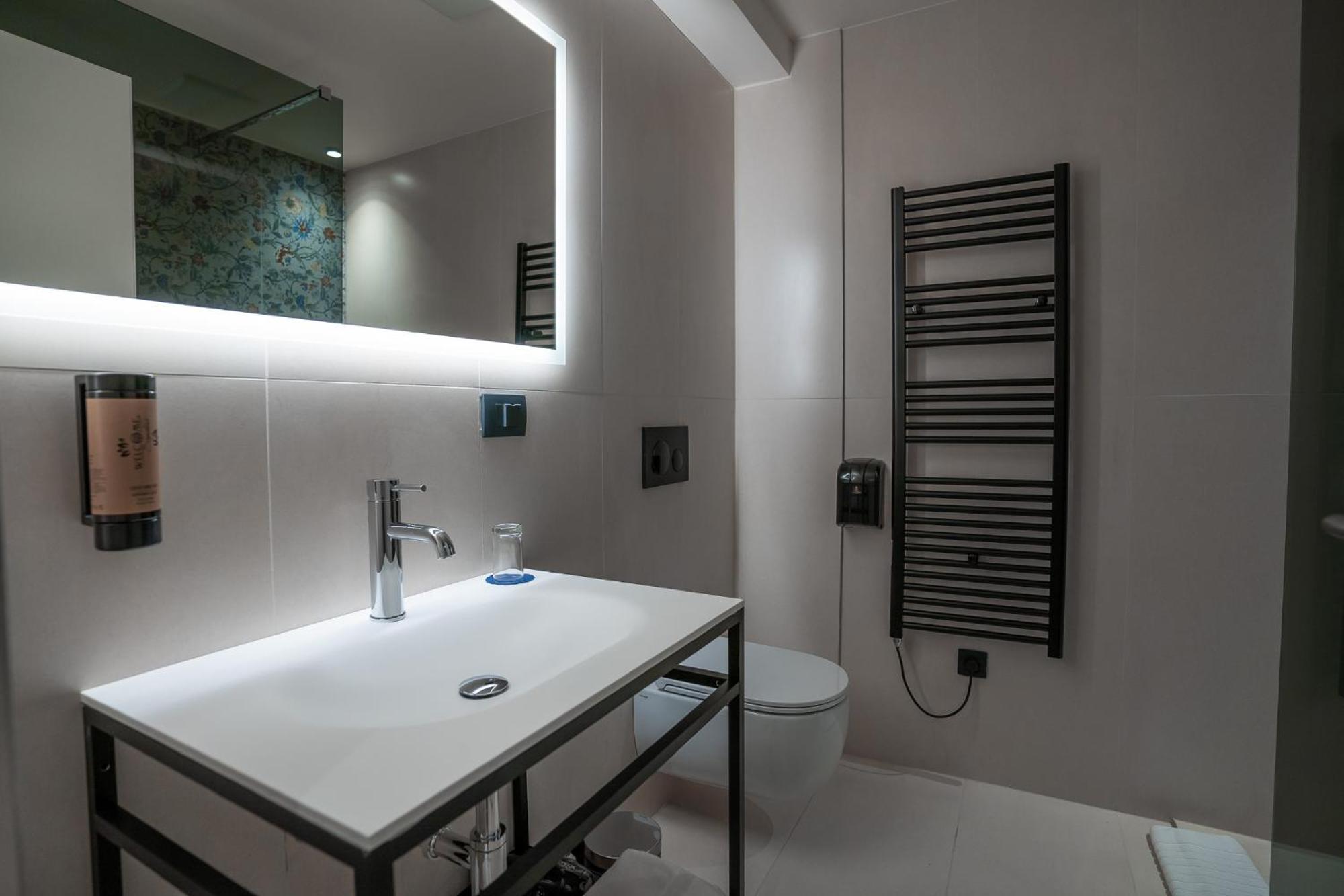 Hotel Lonca Skofja Loka ภายนอก รูปภาพ
