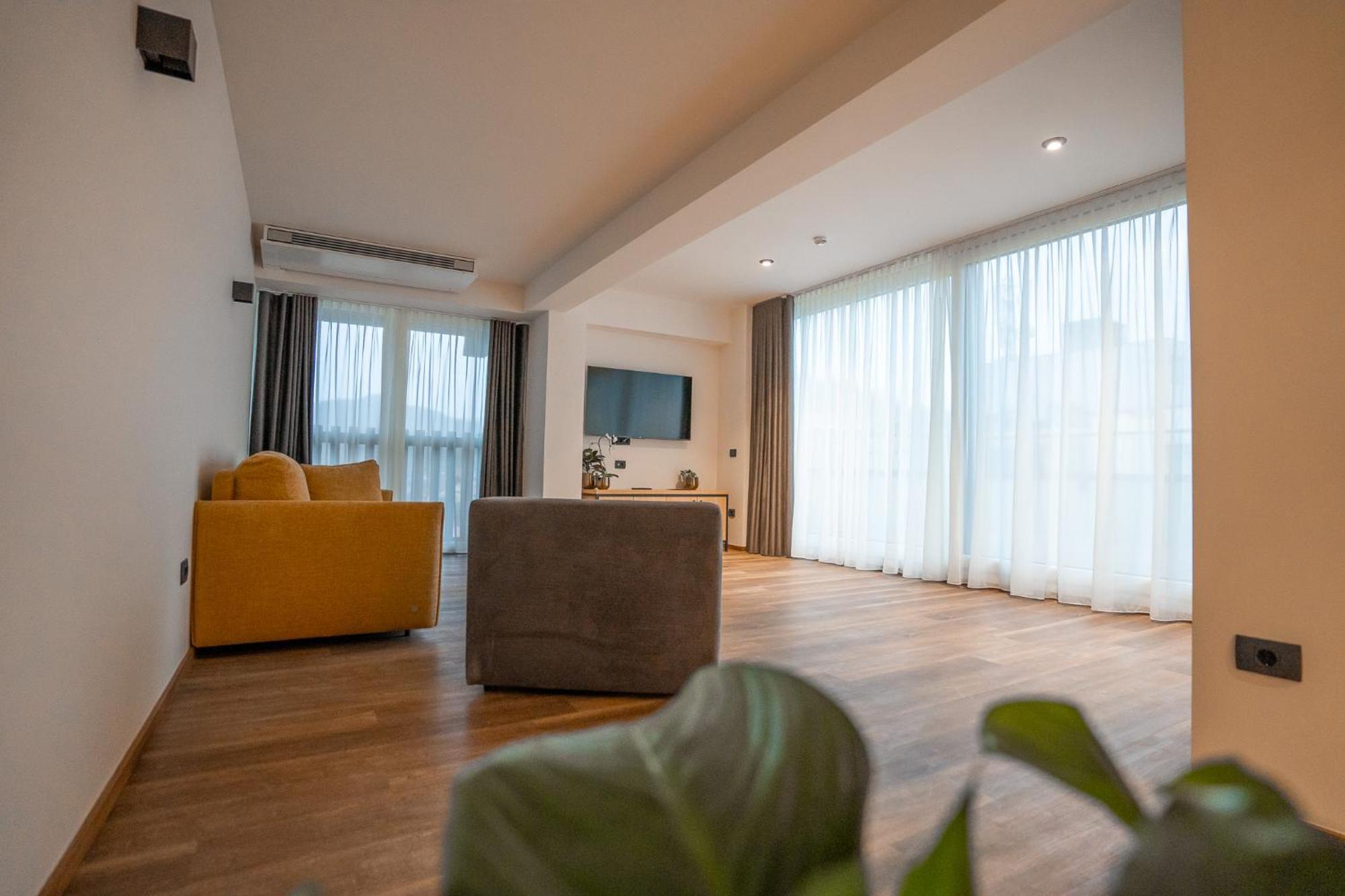Hotel Lonca Skofja Loka ภายนอก รูปภาพ